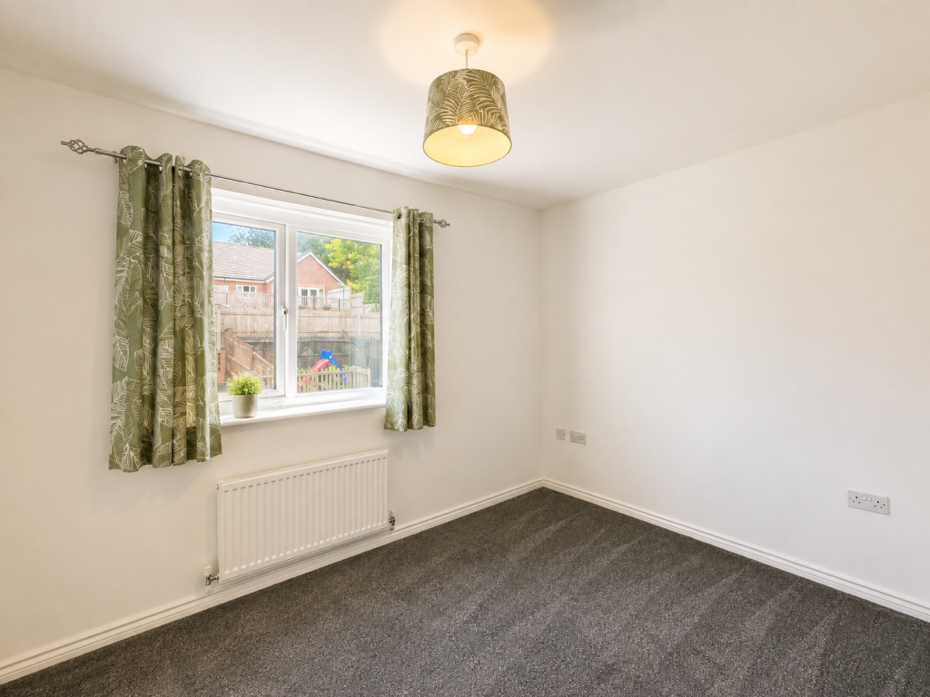 House in Highley, Netherton - More
