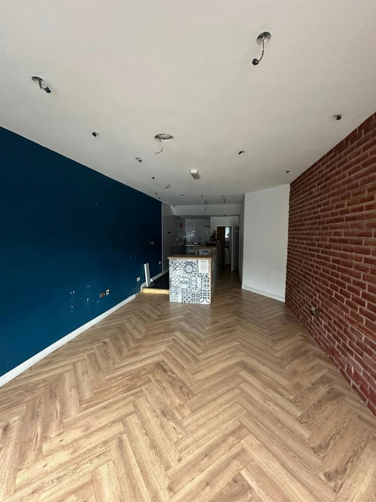 45 Byres Rd - 005.jpg
