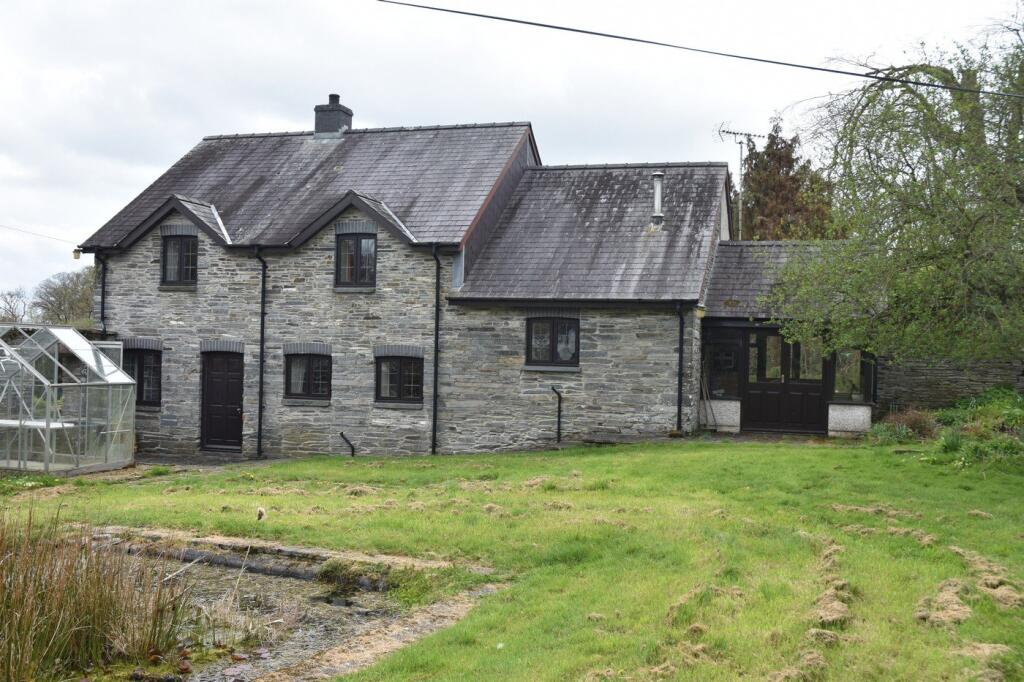 Main image of property: Coed Cilbronnau, Llangoedmor