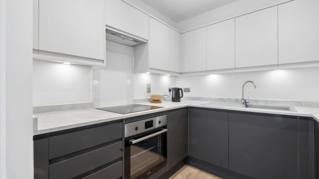 Apartment in Brighton - More