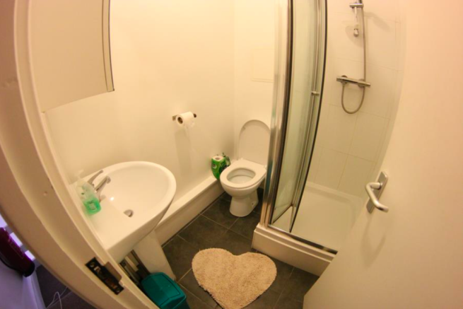 1 bedroom flat share for rent