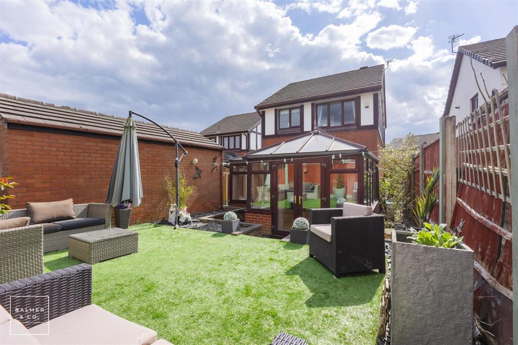 Grenaby Avenue, Hindley Green, WN2 photo 4
