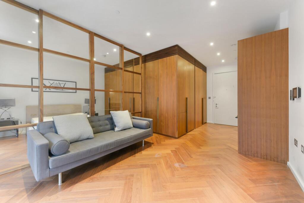 Apartment in London - View 3