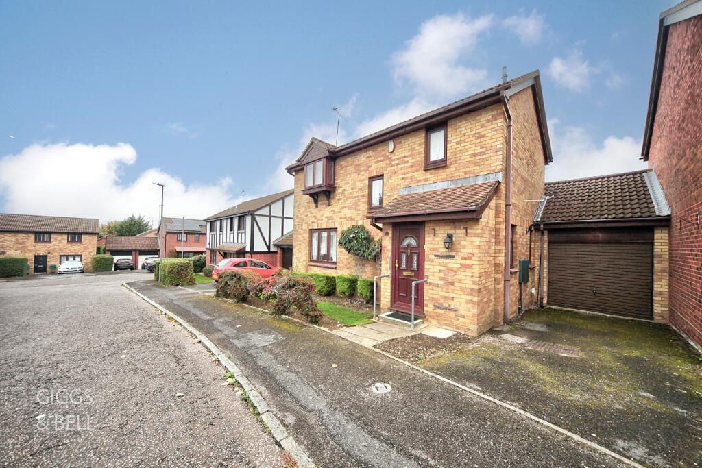 Redmire Close, Luton, Bedfordshire, LU4 photo 2