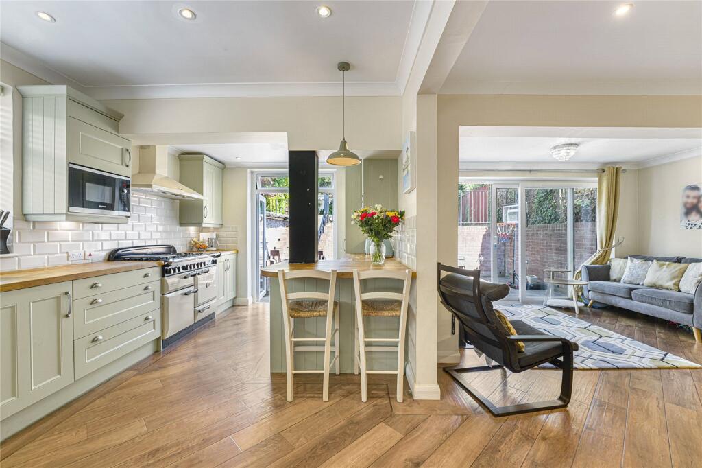 House in Rochester - View 5