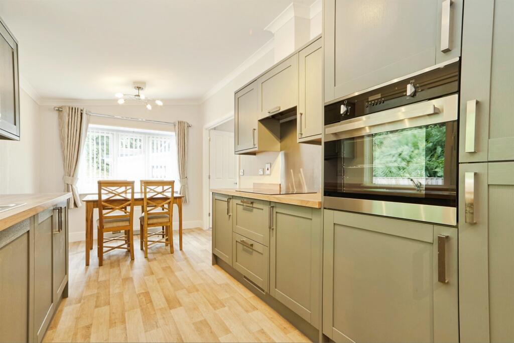 Goit Stock Lane, Harden, Bingley photo 4