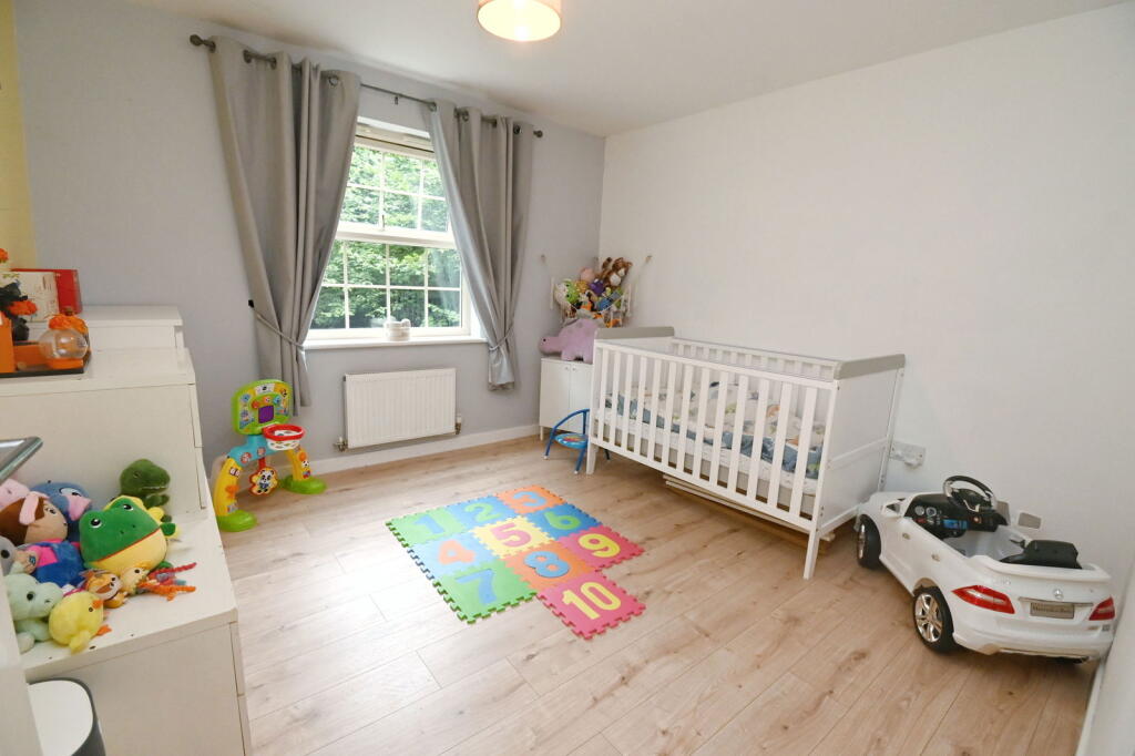 Apartment in Barnsley, South Yorkshire - More