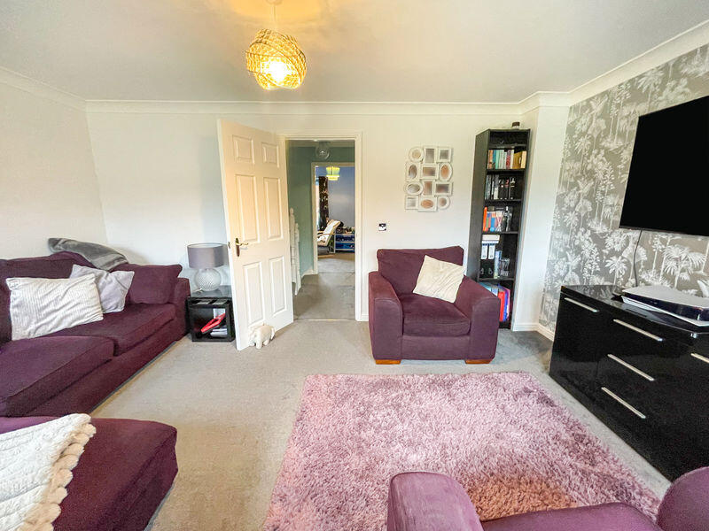 Hibberd Rise, Hedge End, SO30 photo 5