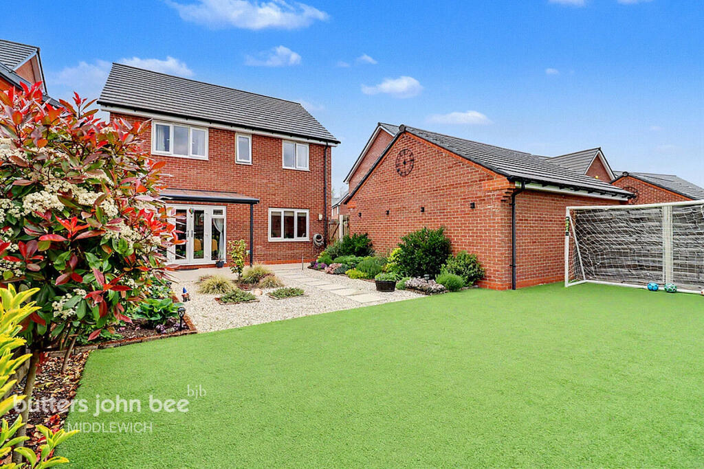 Cornflower Drive, Holmes Chapel photo 4