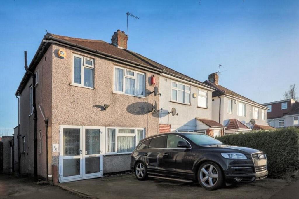 Main image of property: Spencer Avenue, Hayes, UB4 0QX