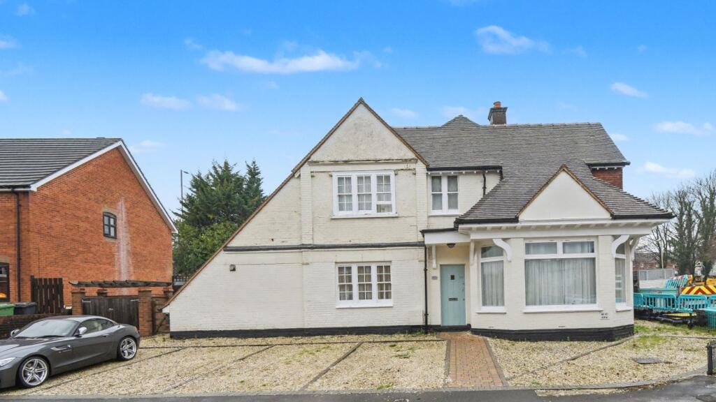 Main image of property: 193 May Street, Basingstoke, Hampshire, RG21 7RX