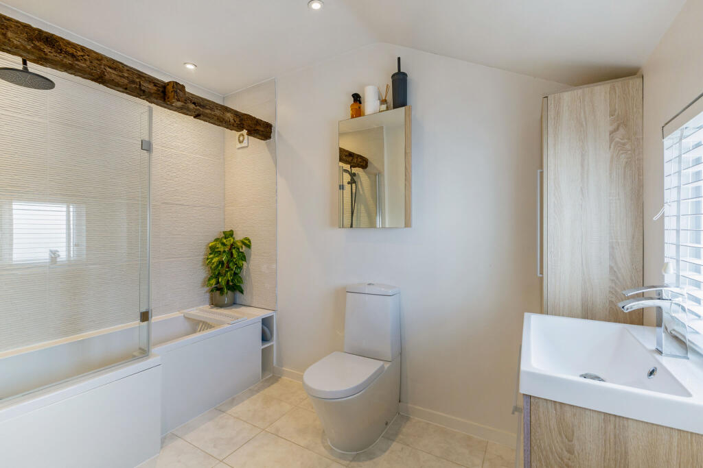 House in Tandridge, Godstone - View 5
