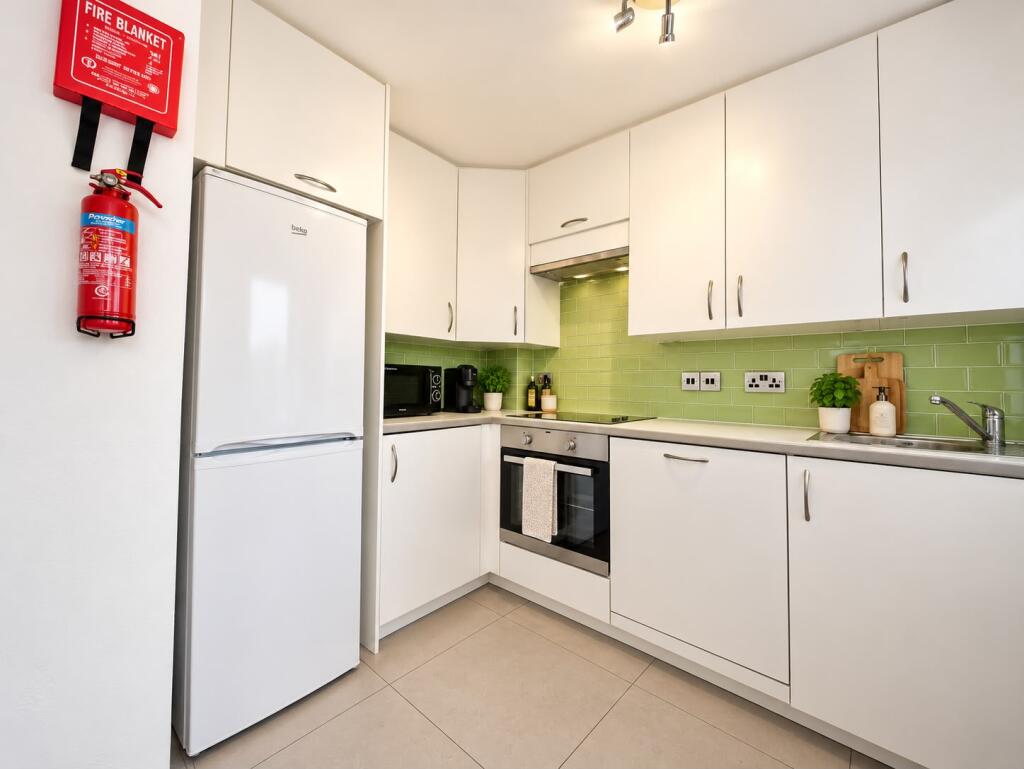 Apartment in London - View 4