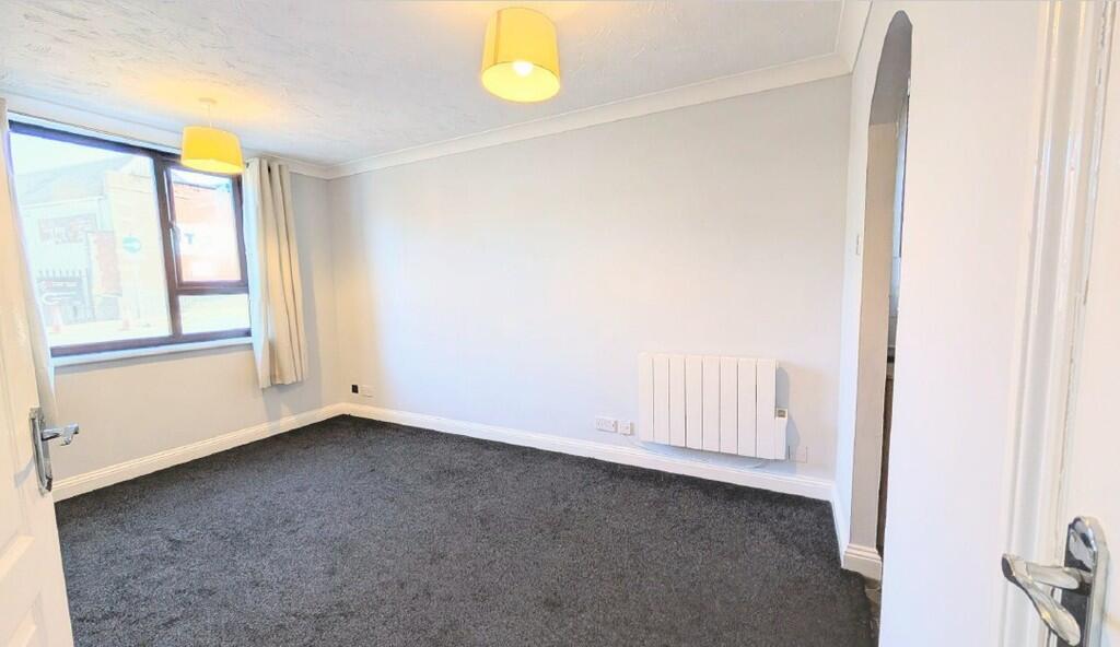 Flat 6, Hadleigh House, Rushden, NN10 0AT photo 3