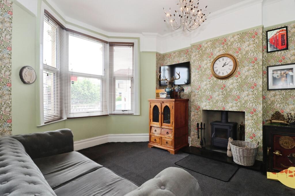 House in Bristol, Hillfields, Speedwell - More