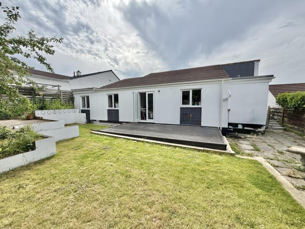 Main image of property: Threemilestone, Truro
