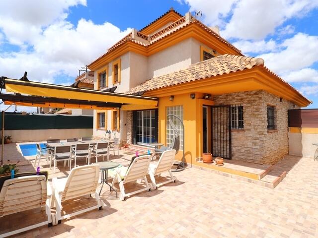 Main image of property: Valencia, Alicante, Los Montesinos