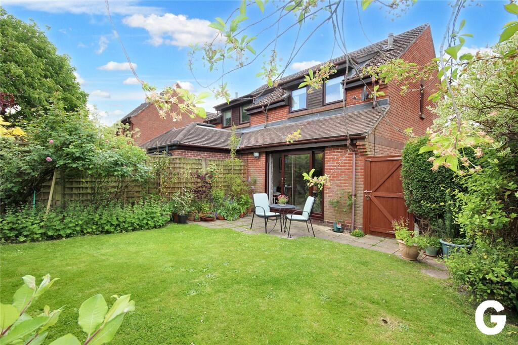 Bishop Court, Ringwood, Hampshire, BH24 - View 2