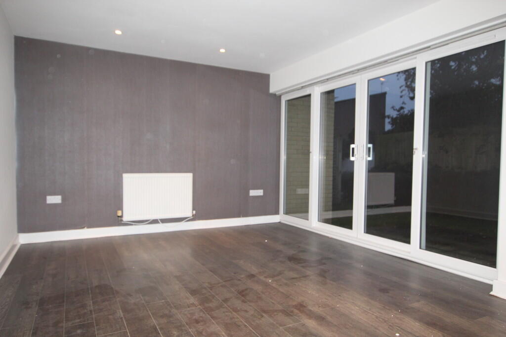 Apartment in Cambridge - View 4