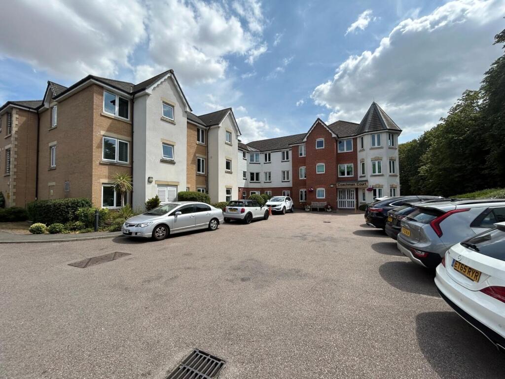 1-bed house on Flat 37 Coachman Court, 35 Ashingdon Road, Rochford, £20,000