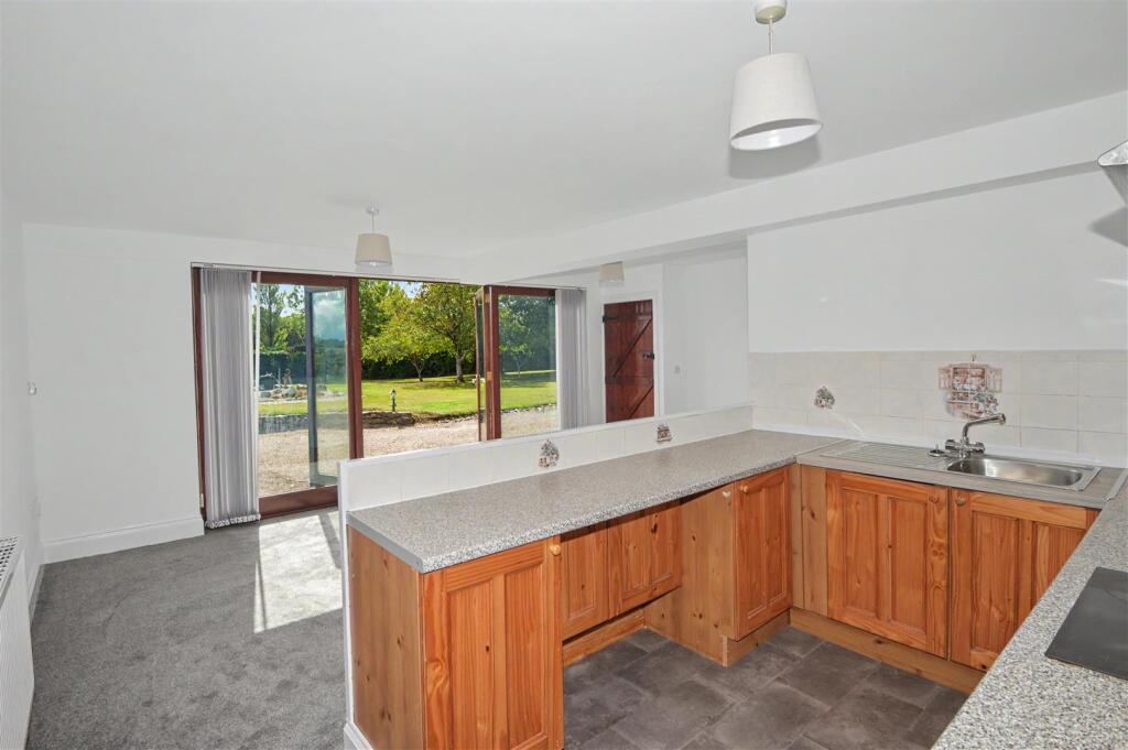 House in Plymouth - View 5