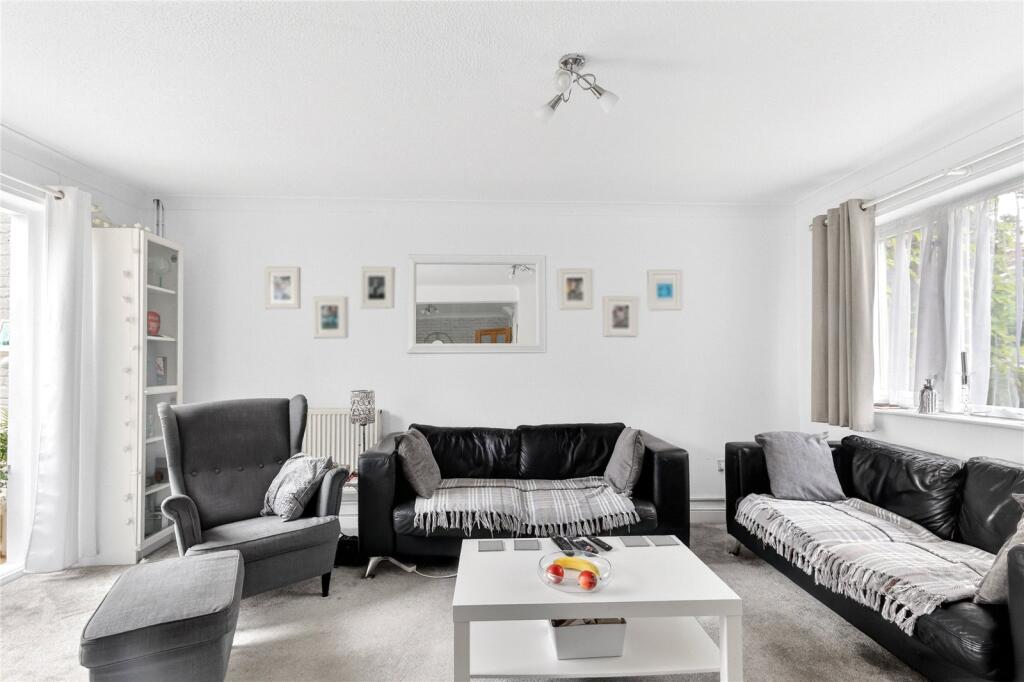 House in Bracknell, Birch Hill - View 5