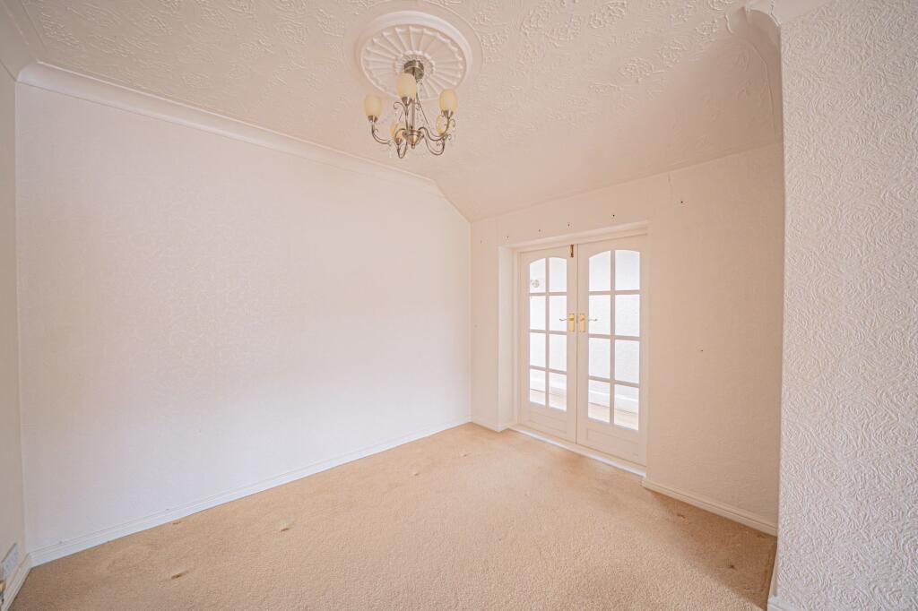 House in Solihull, Ulverley Green - View 4