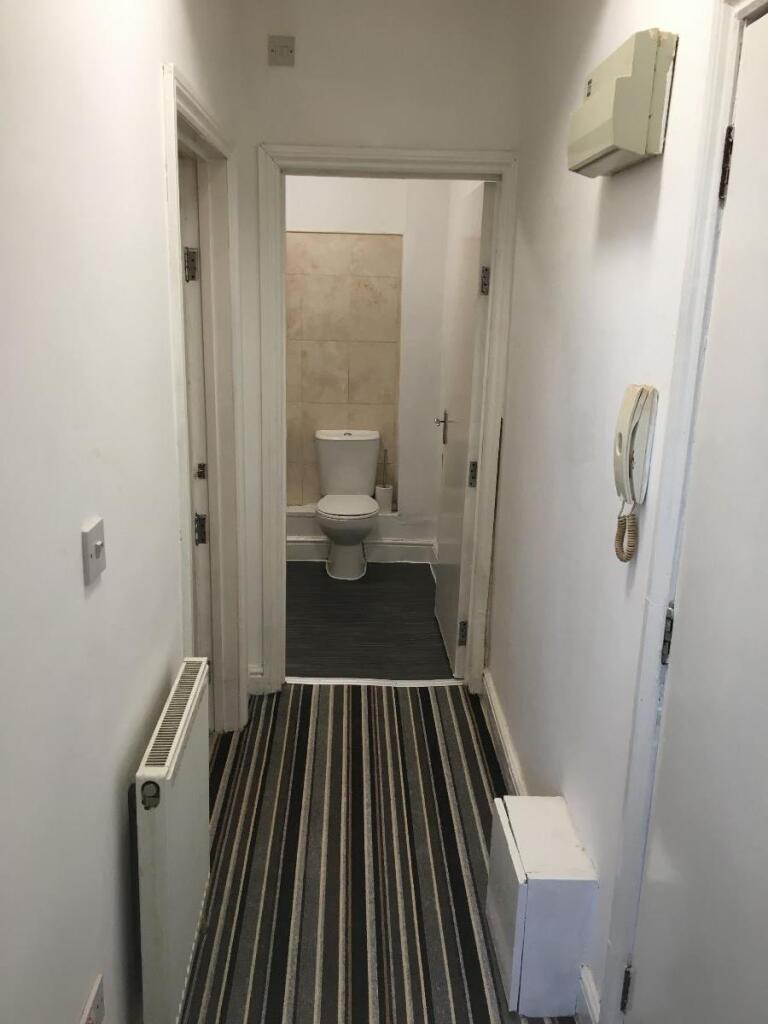 Main image of property: 1 bed Flat, Radford Road, CV31 1LX