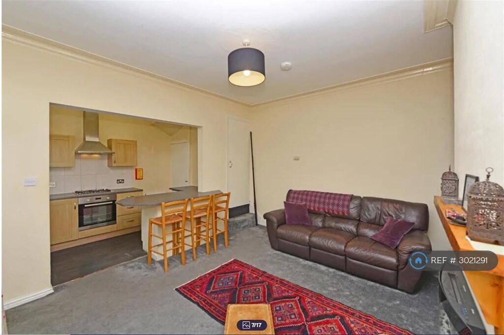 House in Leeds - View 4