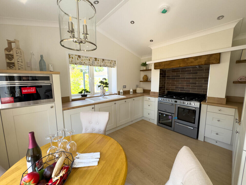House in Bray, Windsor and Maidenhead - View 2