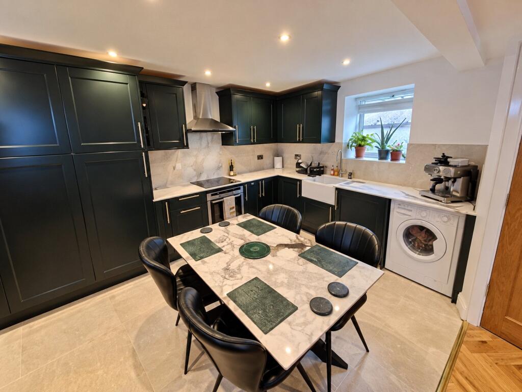 House in Stockport, Romiley - More
