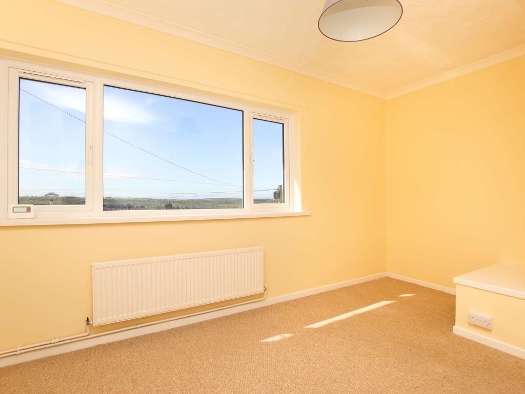 House in Rhondda Cynon Taf, Llanharan - View 6