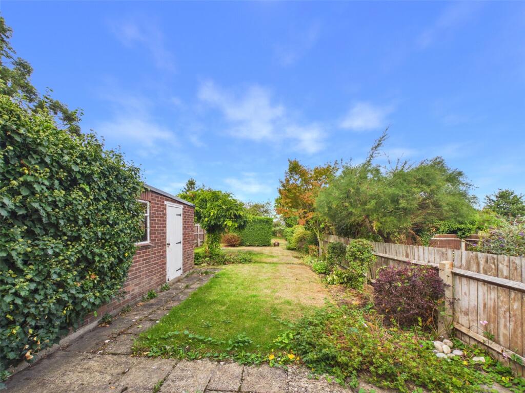 House in Cheltenham, Kingsditch, Swindon Village - View 4