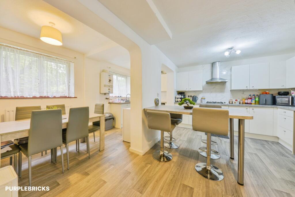 House in Stevenage, Broadwater - View 4