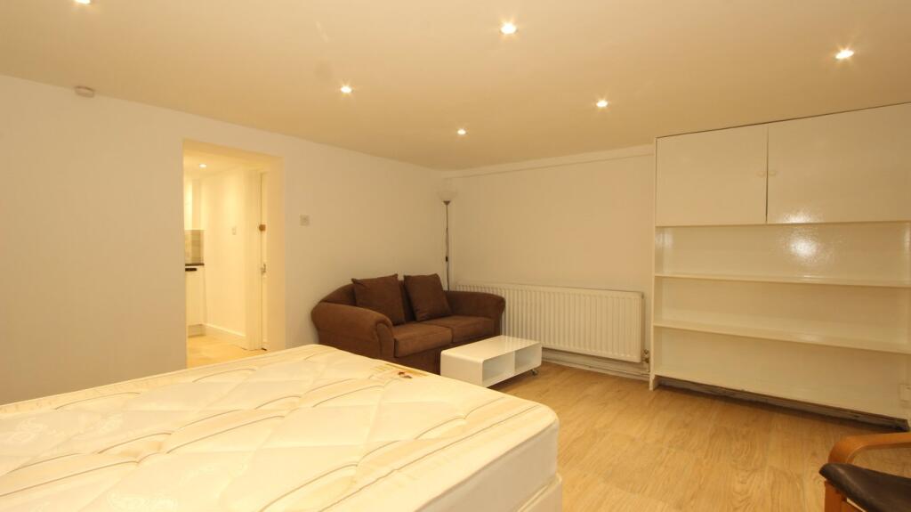 Studio apartment for rent