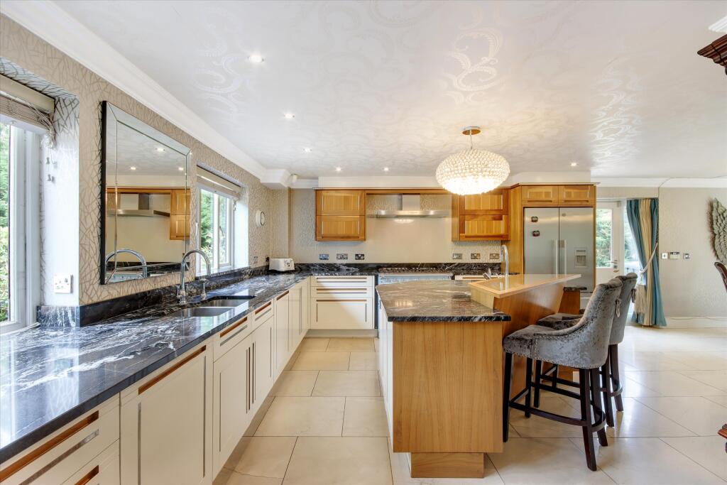 House in Redhill - View 3