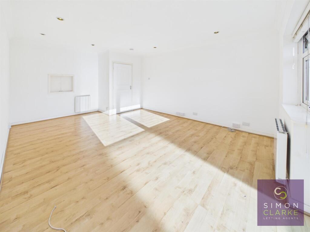 Apartment in London - View 3