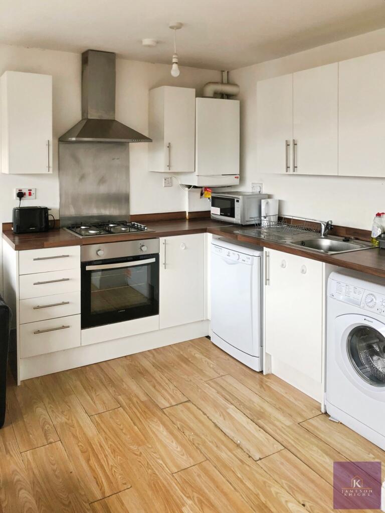 Apartment in London - View 3