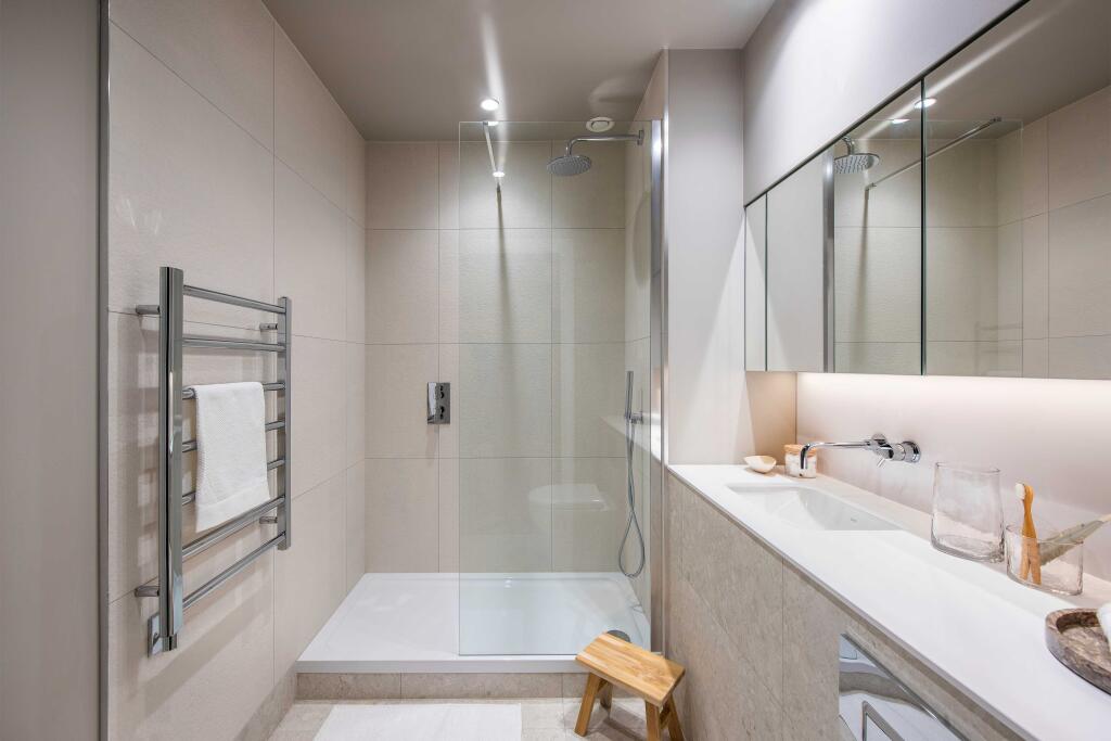 Apartment in Manchester - View 4