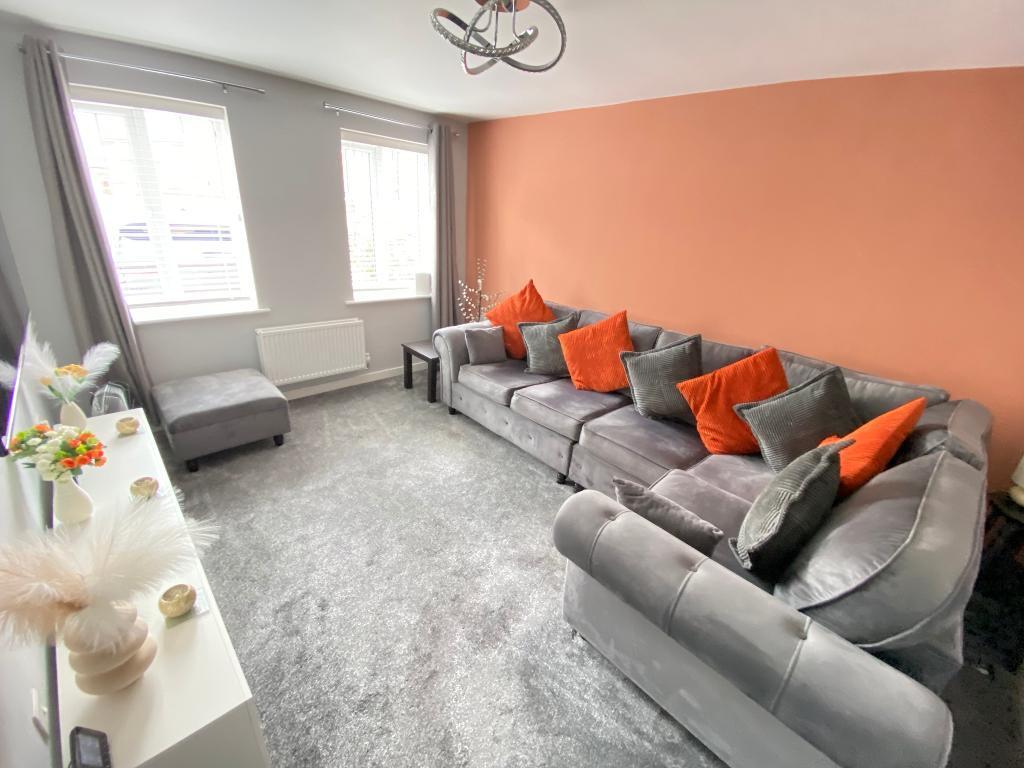 House in Stoke-on-Trent - More