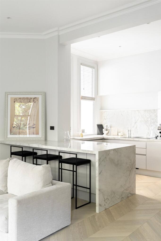 Apartment in London - View 5