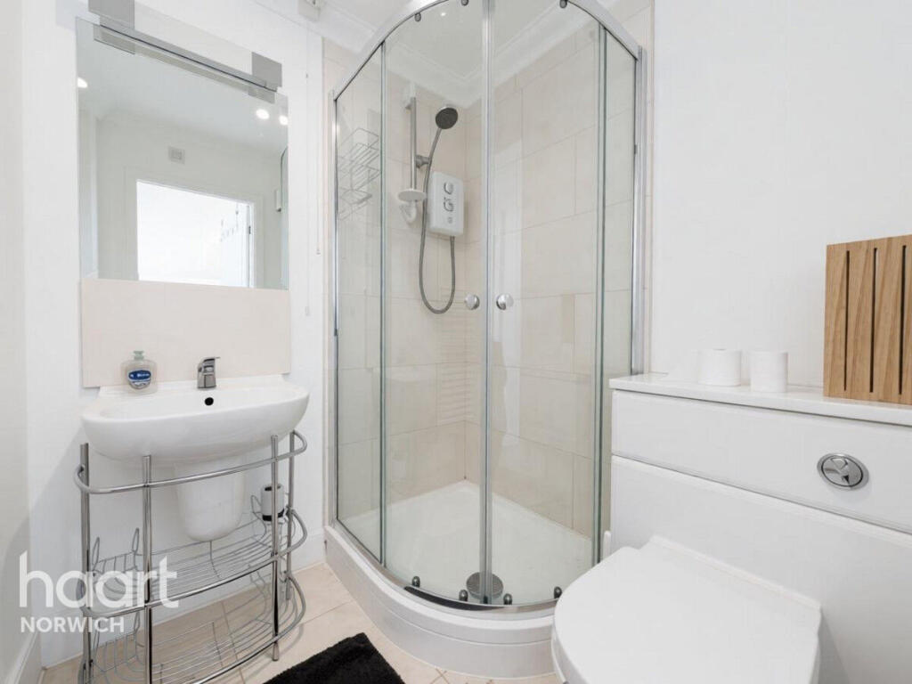 Apartment in Norwich, Norfolk - View 5