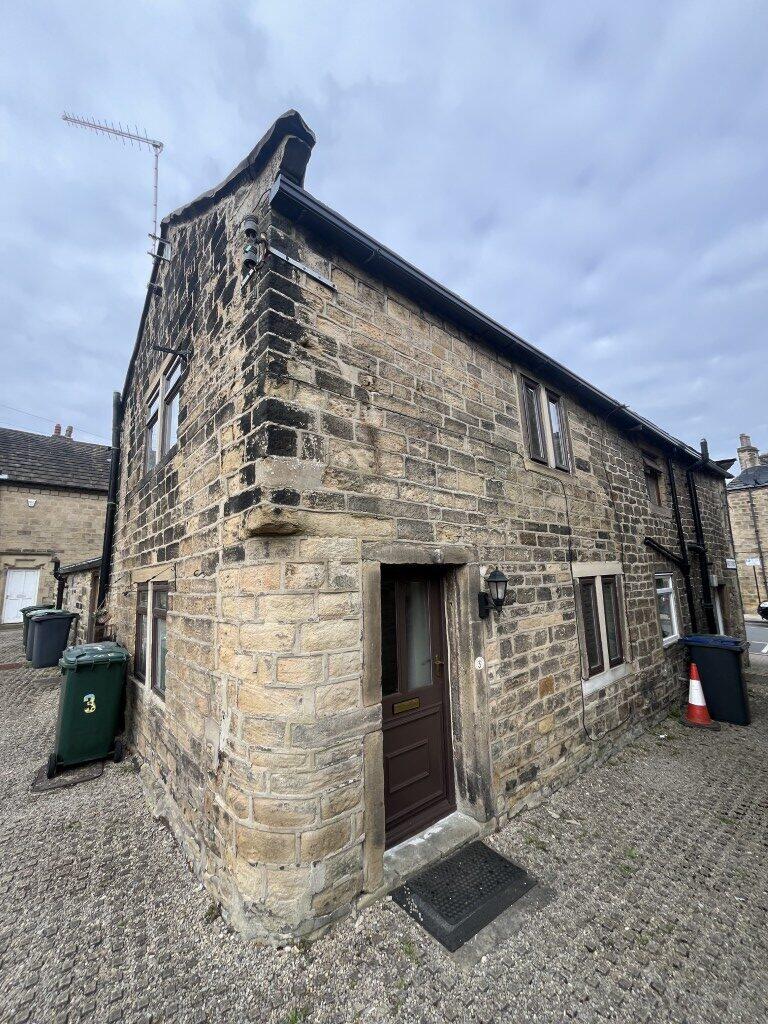 Main image of property: 3 West Street, Baildon, Shipley, BD17 5EW
