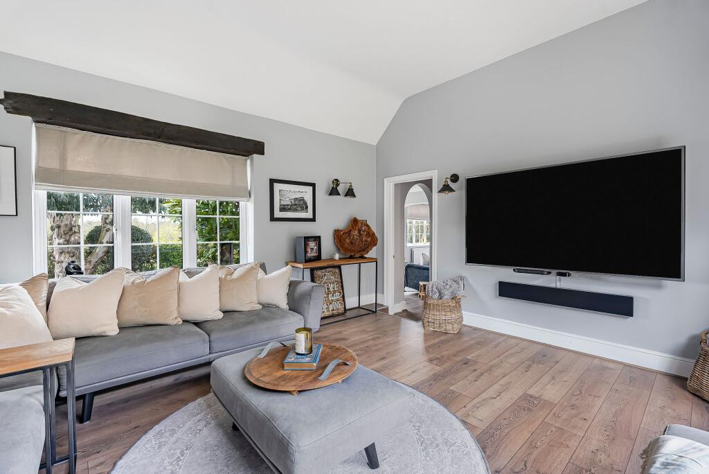 Additional image 9 of Essenwell Cottage, Cucumber Lane, Essendon, AL9