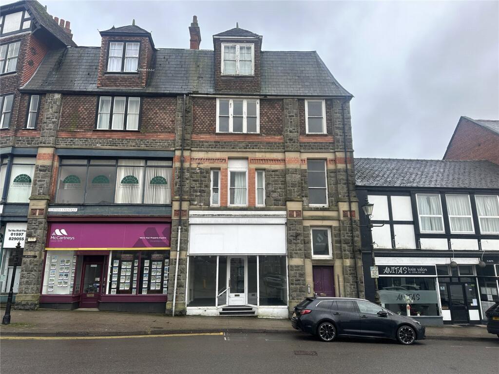 House in Llandrindod - More