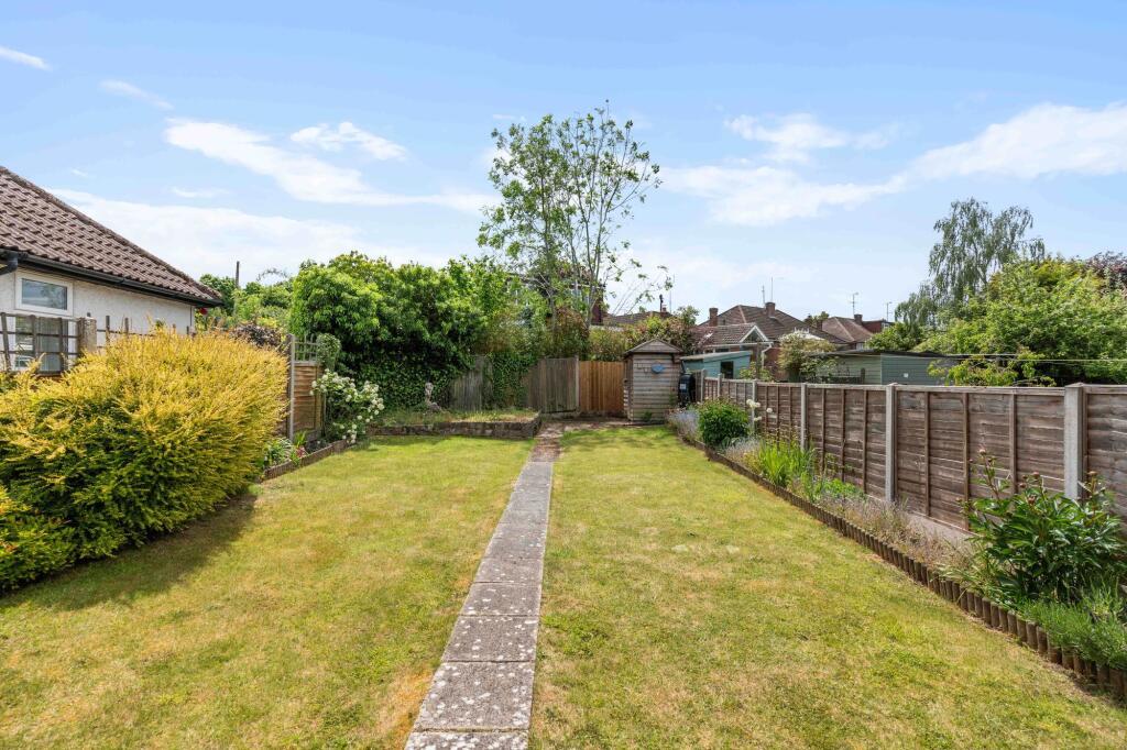 House in Bishop's Stortford, Hockerill - View 4