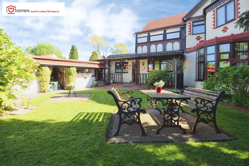 House in Walsall, West Midlands - View 5