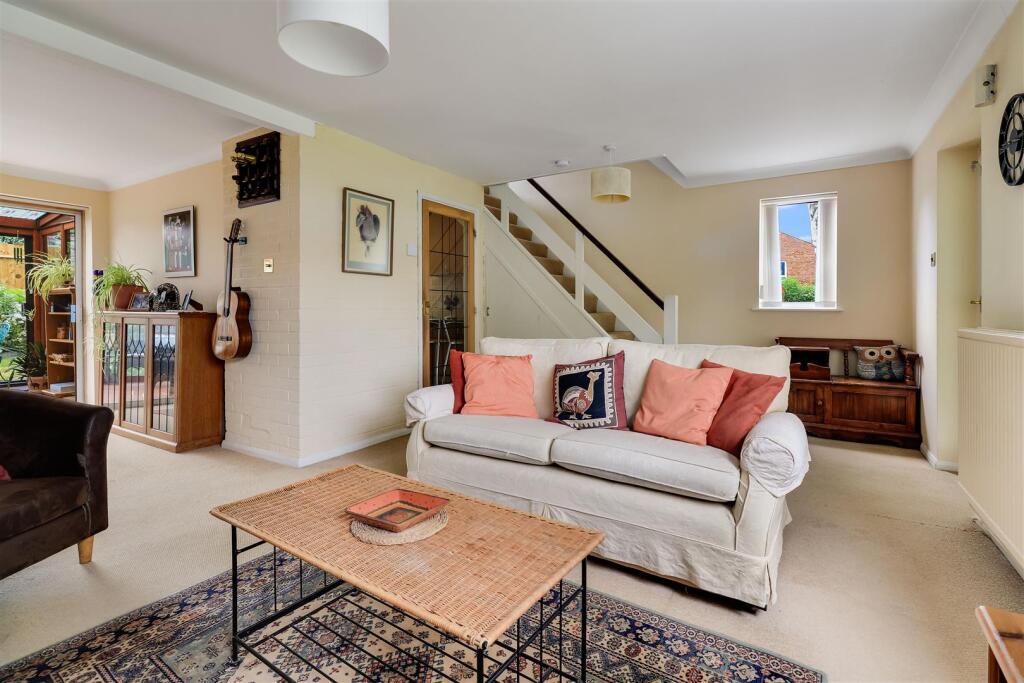Brownlow Road, Cambridge - More