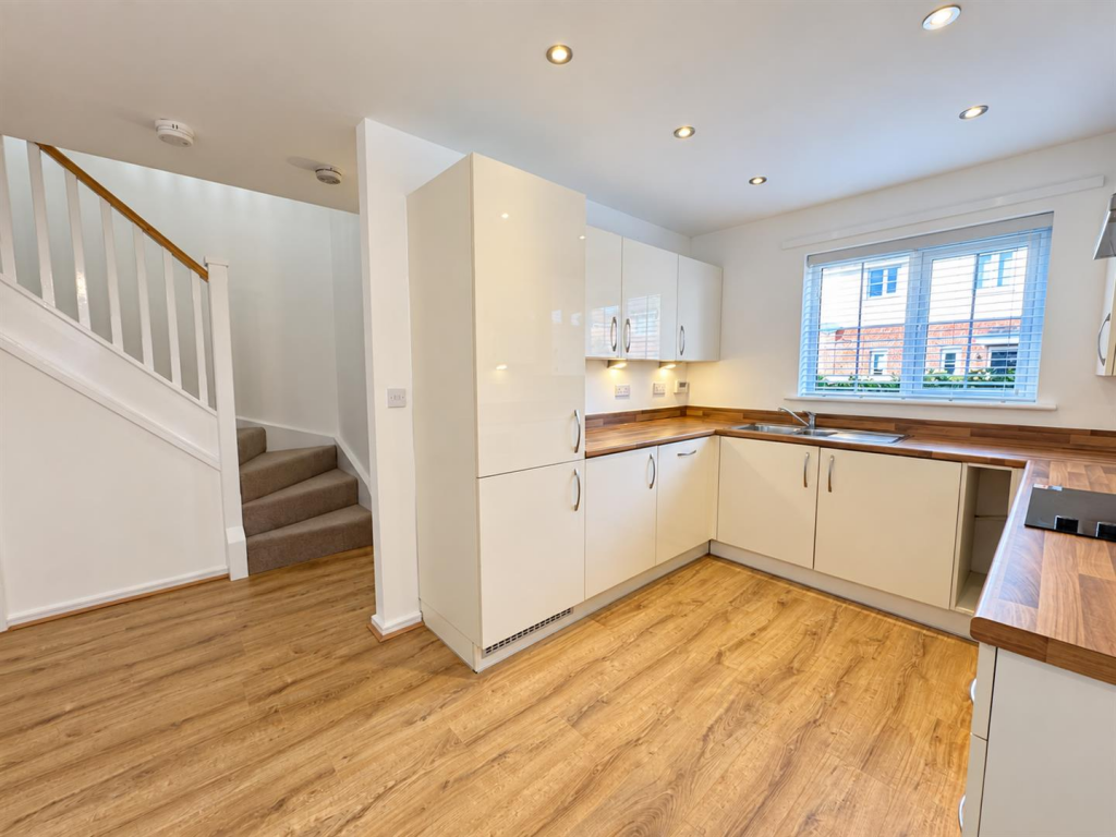 House in Oldham - View 3