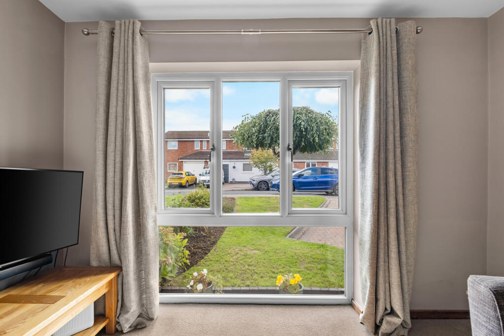 Buckfast Close, Bromsgrove B61 7PE photo 4